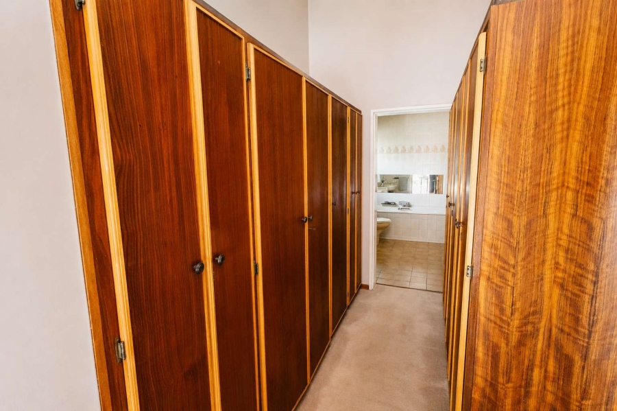 4 Bedroom Property for Sale in Heuwelsig Free State